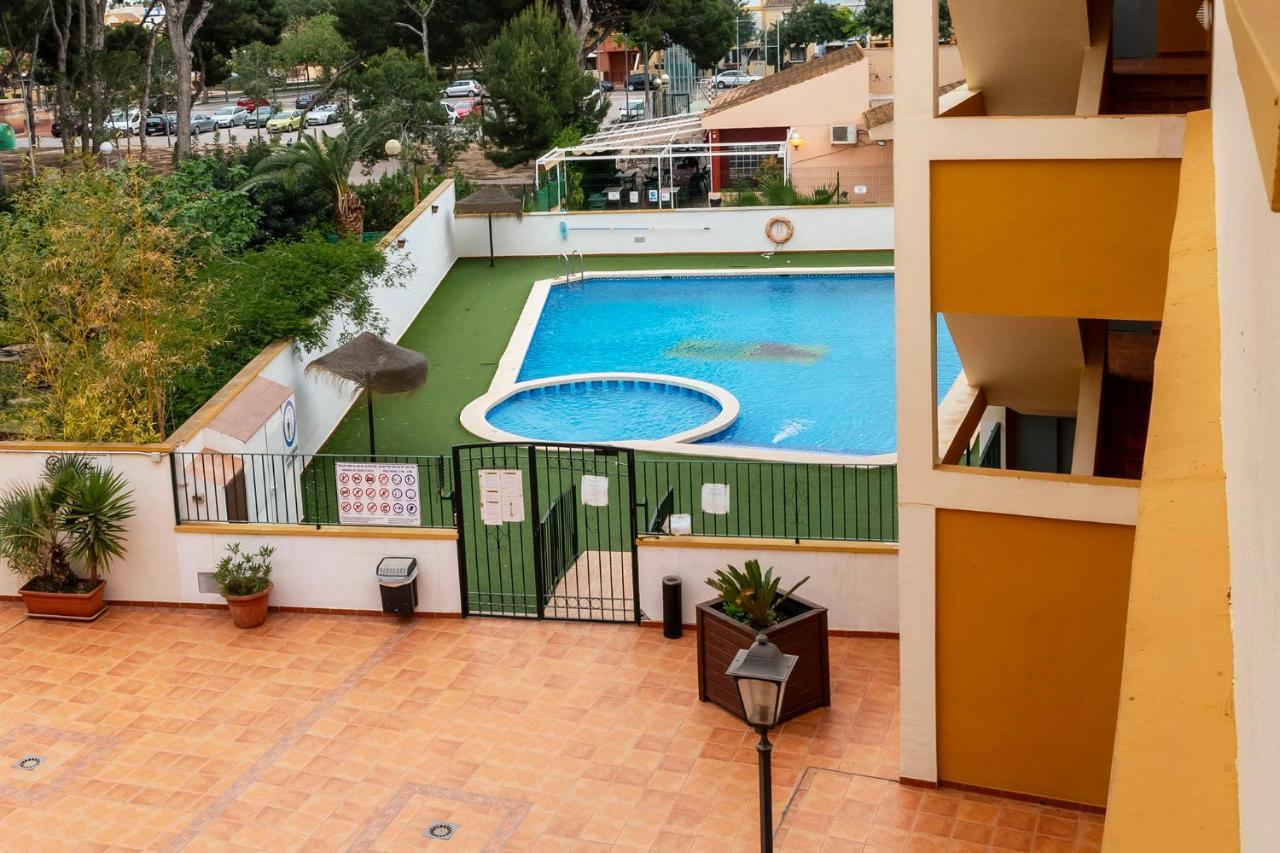 Atico Con Terraza-Solarium Y Piscina 4-6 Personas Wifi A/C Apartment Roda Exterior photo